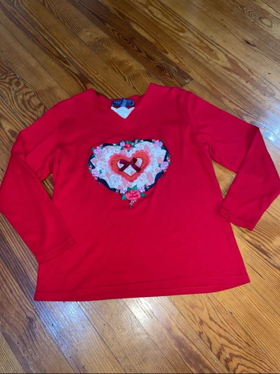 Karen Scott Tops - Vintage 90s Embroidered Heart Top
